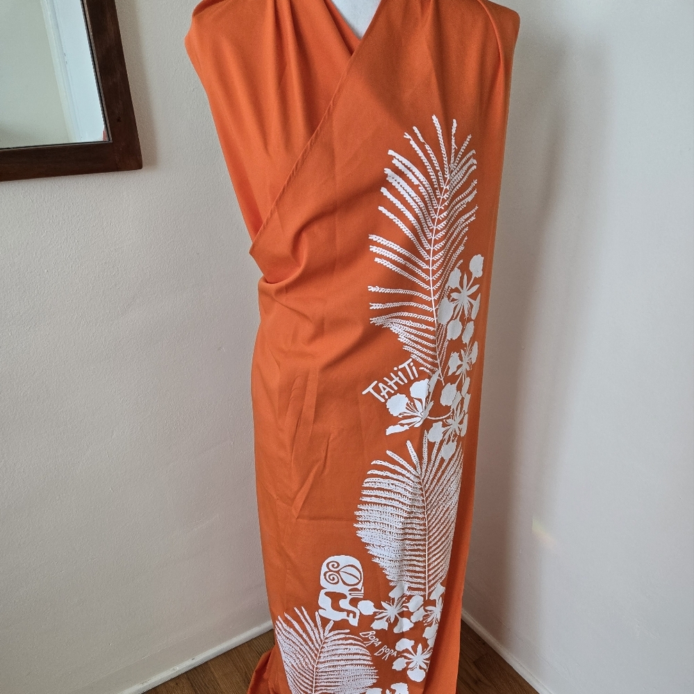 Vintage Tahitian Orange Sarong NOS
